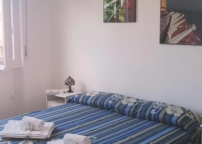 Carlo Apartment